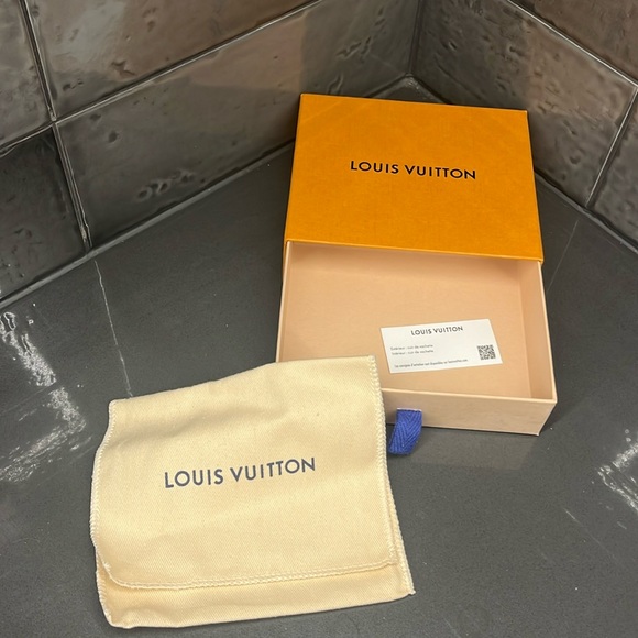 Louis Vuitton box and dust cover - Picture 1 of 6